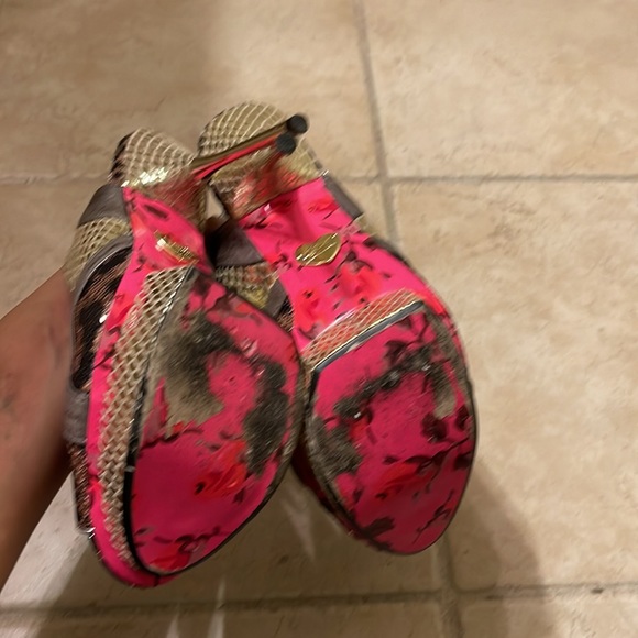 High heels - Picture 5 of 5